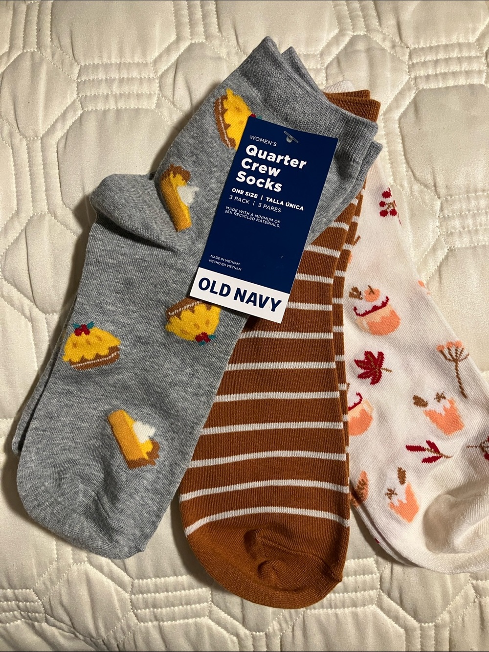 Old Navy Women's Quarter Crew Socks - Gray, Brown, White with Fall Prints